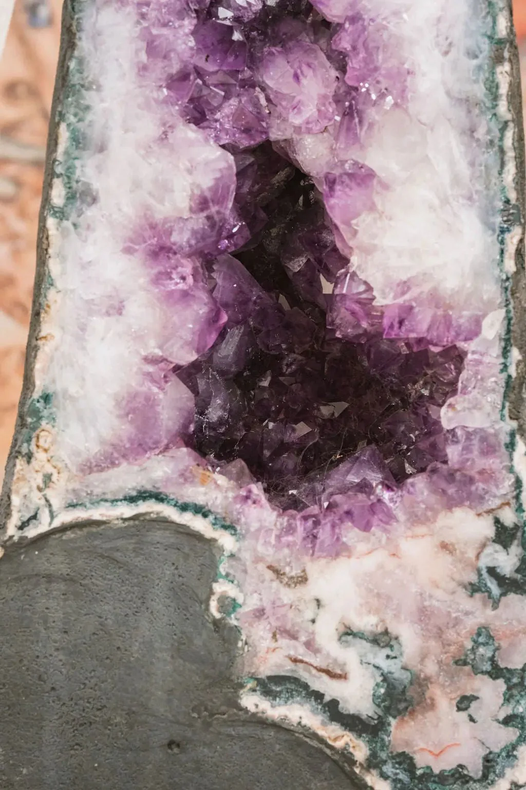 3 Ft Clear Quartz Crystal Parrot On Amethyst Cathedral - Image 17